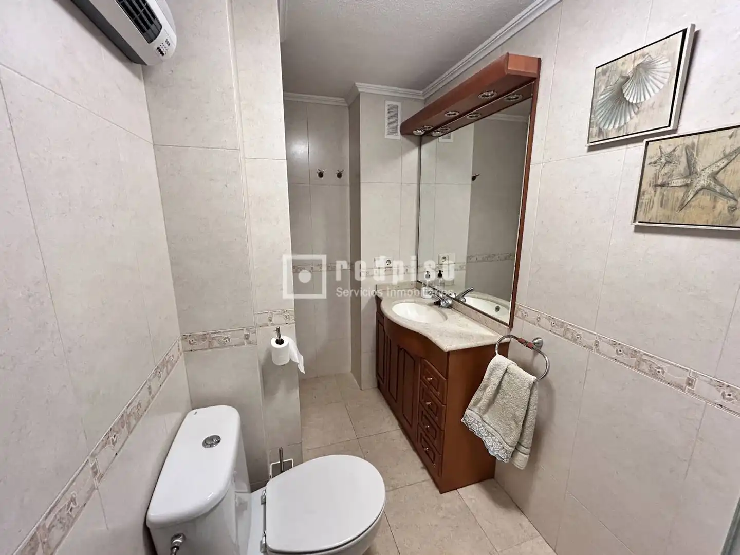 Habitación de Piso en venta en Madrid con Calefacción, Terraza y Amueblado