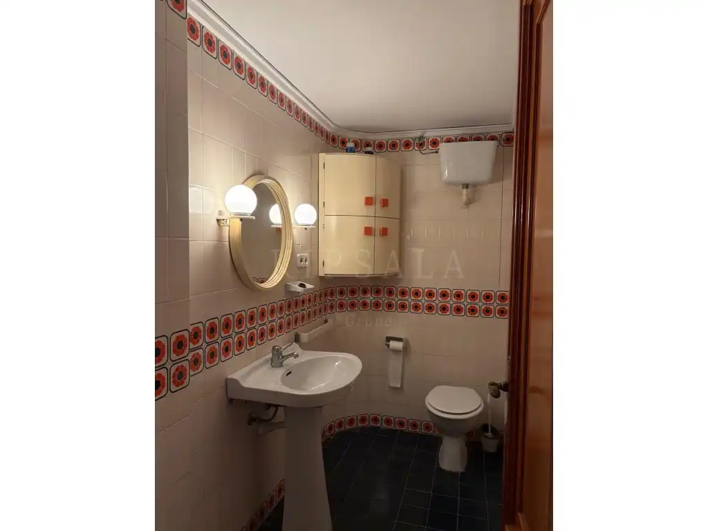 Baño de Piso en venta en Oliva pueblo