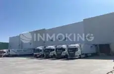 Parkplatz von Fabrikhallen zur Miete in Valdemoro mit Heizung