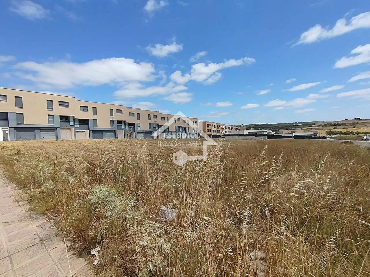 Residencial en venda en Viana