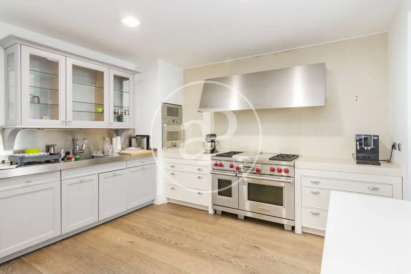Cocina de Ático en venta en Madrid con Aire acondicionado, Calefacción y Jardín privado
