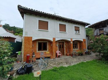 Adossat amb jardí en venda a Vibaña - Ardisana - Caldueño