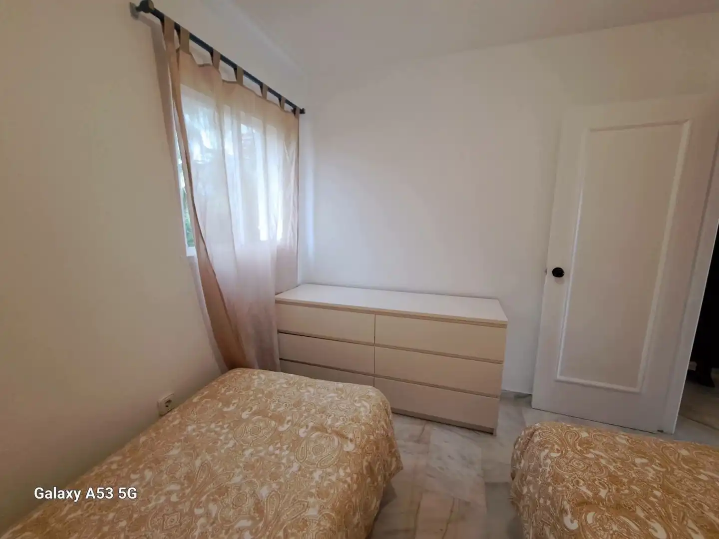 Dormitori de Pis en venda en Estepona amb Aire condicionat, Calefacció i Terrassa