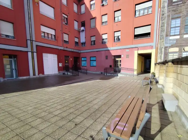 Vista exterior de Piso en venta en Grado con Trastero