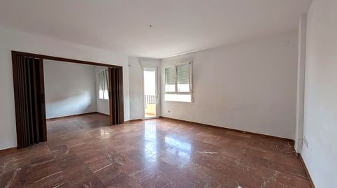 Foto 2 de Piso en venta en Calle Bailén, Centro ciudad, Linares