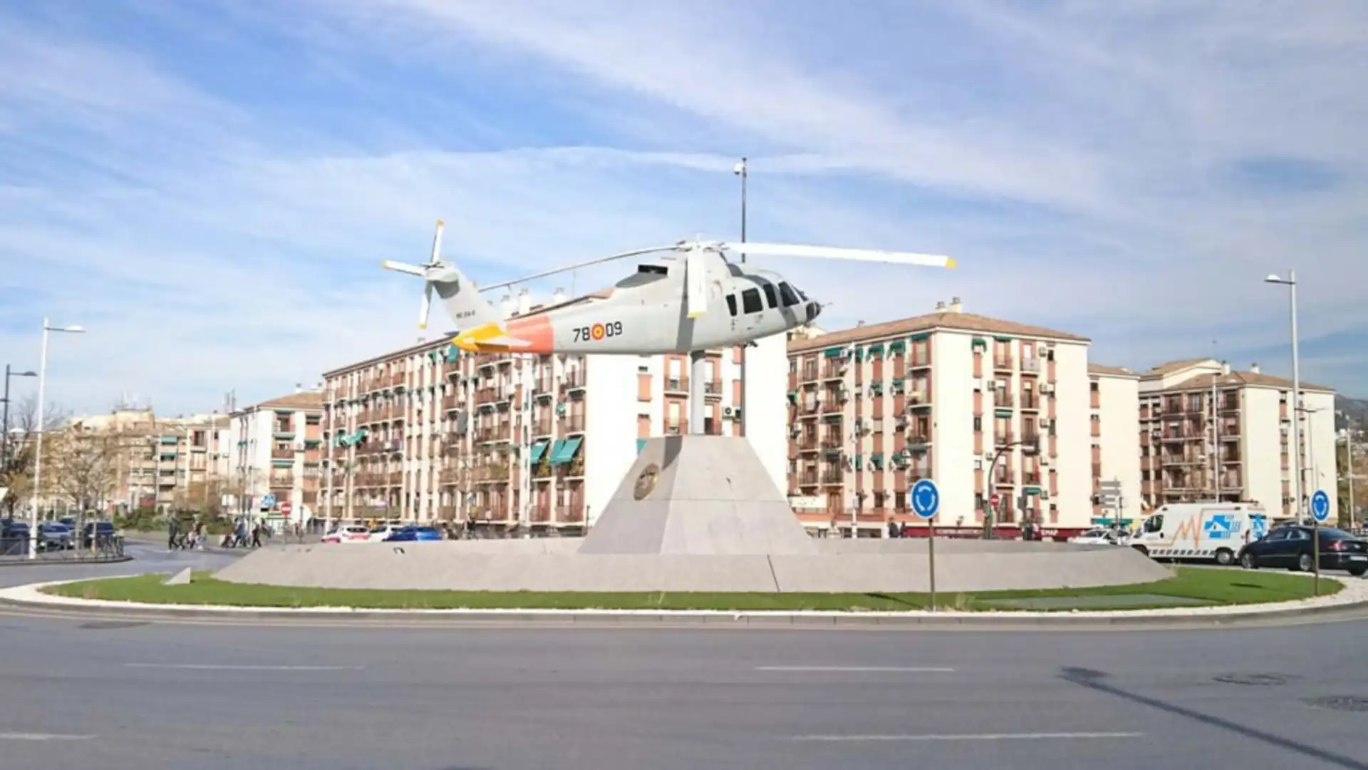 Vista exterior de Piso de alquiler en  Granada Capital con Calefacción y Terraza