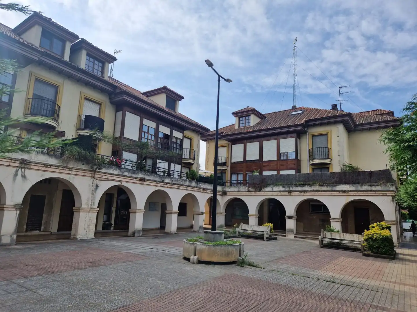 Vista exterior de Pis en venda en Cartes amb Calefacció