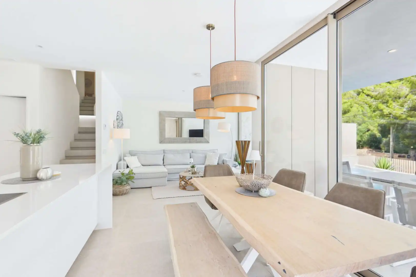 Wohnzimmer von Einfamilien-Reihenhaus zum Verkauf in Capdepera mit Klimaanlage, Terrasse und Möbliert