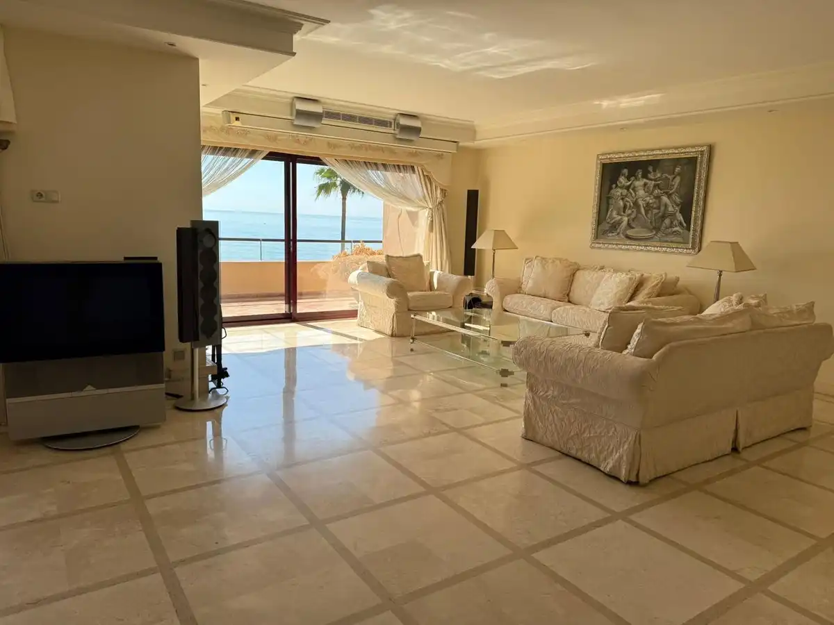 Wohnzimmer von Maisonette zur Miete in Estepona mit Terrasse, Schwimmbad und Gemeinschaftspool