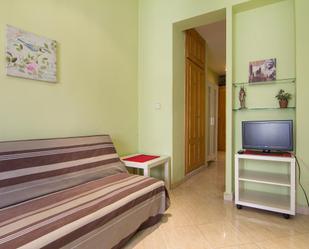 Bedroom of Apartment to rent in  Madrid Capital