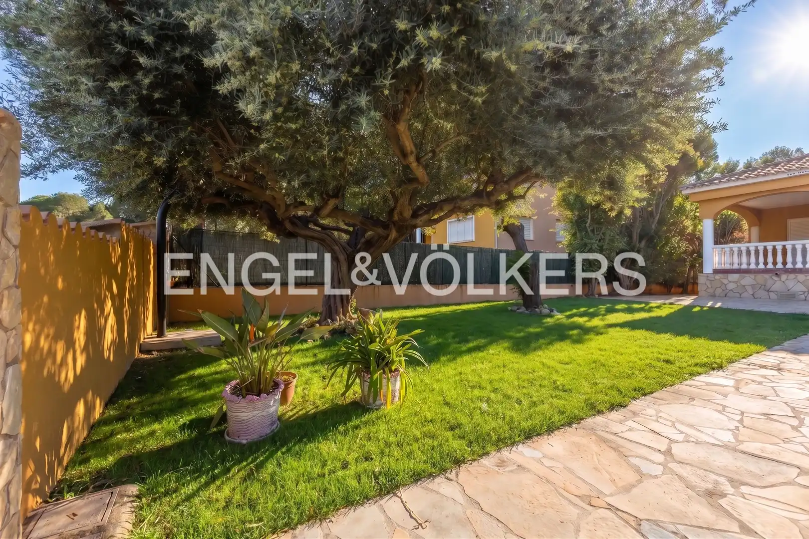 Vista exterior de Casa o xalet en venda en Oropesa del Mar / Orpesa amb Calefacció, Jardí privat i Terrassa