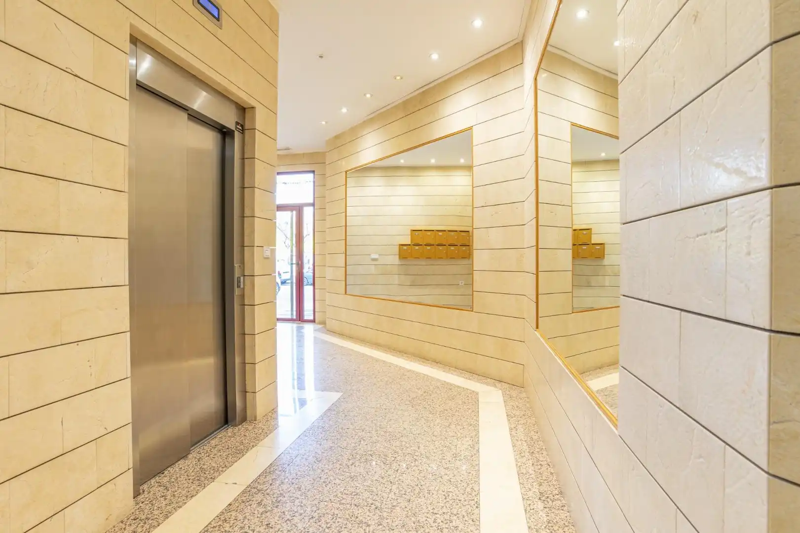 Flat for sale in Murcia  with Air Conditioner, Terrace and Storage room