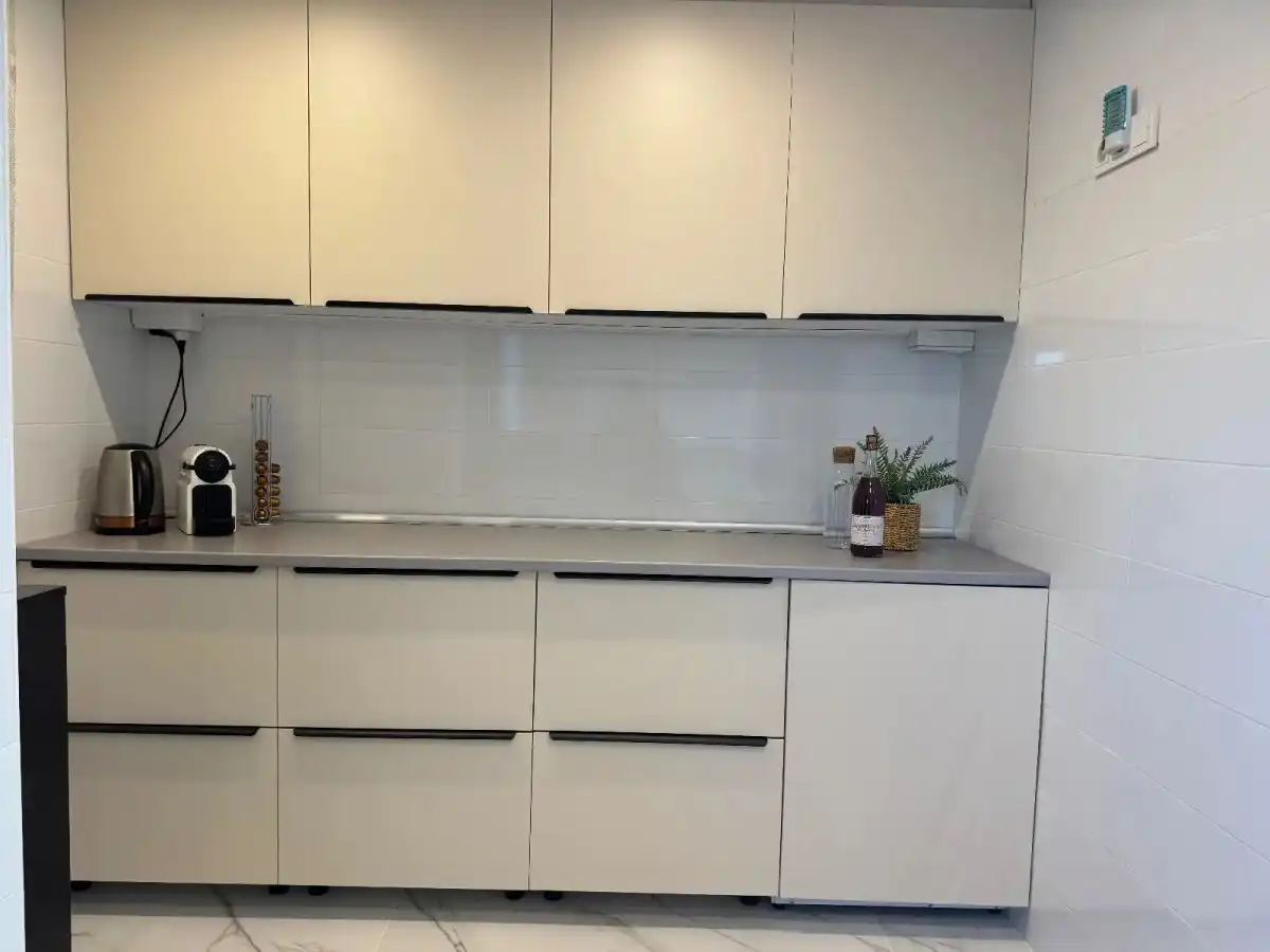 Cocina de Casa adosada en venta en Torrevieja con Aire acondicionado, Jardín privado y Amueblado