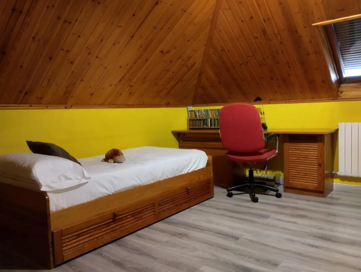 Habitación de Casa o chalet en venta en Vilagarcía de Arousa con Calefacción, Piscina y Balcón