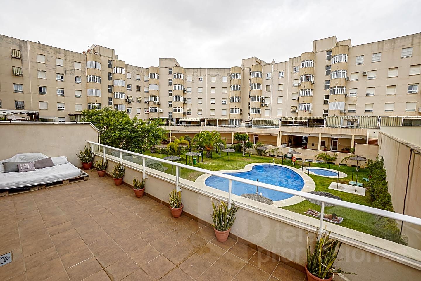 Swimming pool of Flat for sale in Málaga Capital  with Terrace and Community pool