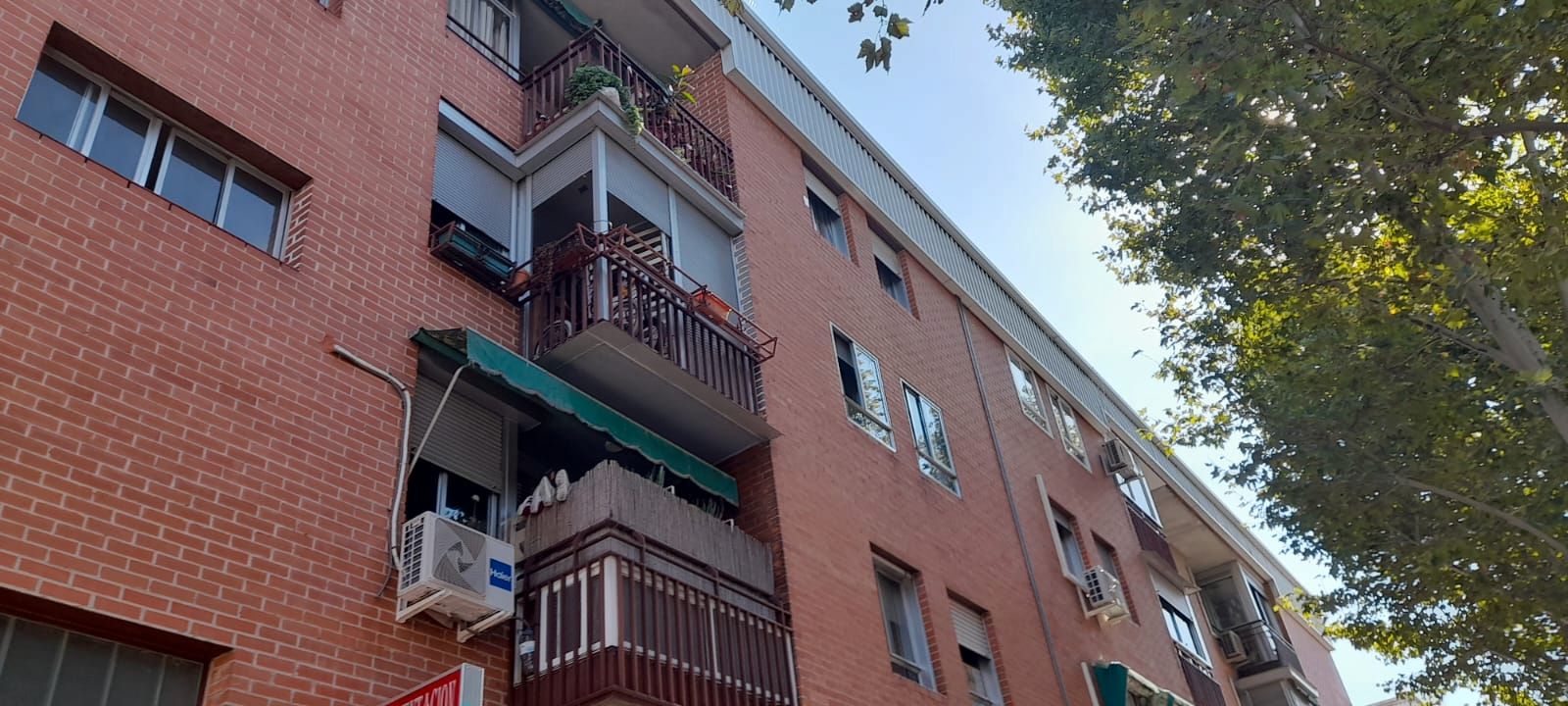 Vista exterior de Pis en venda en  Madrid Capital amb Aire condicionat, Terrassa i Traster