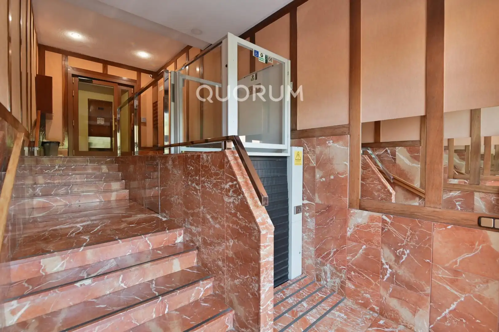 Piso en venta en Bilbao  con Calefacción, Terraza y Amueblado