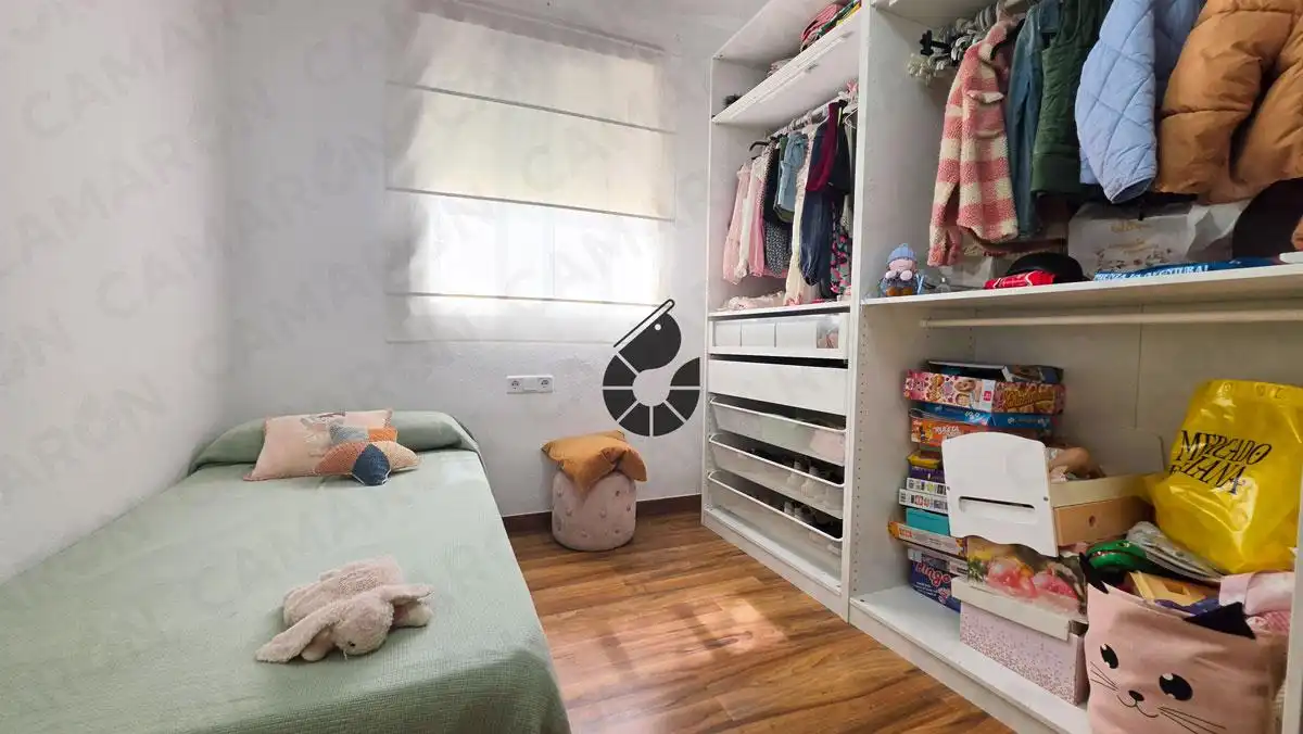Bedroom of Flat for sale in Coria del Río  with Air Conditioner, Parquet flooring and Storage room