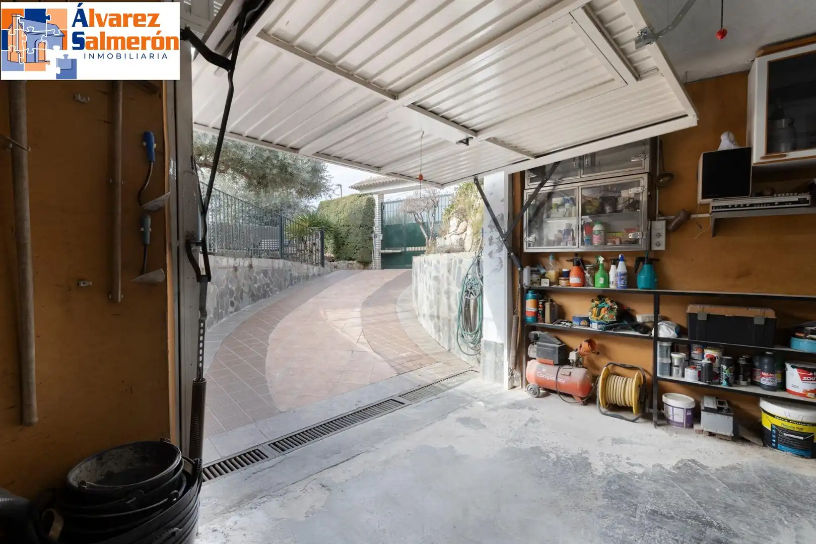 Villa mit Terrasse zum Verkauf in Calle Calle Borgoña, imagen 30