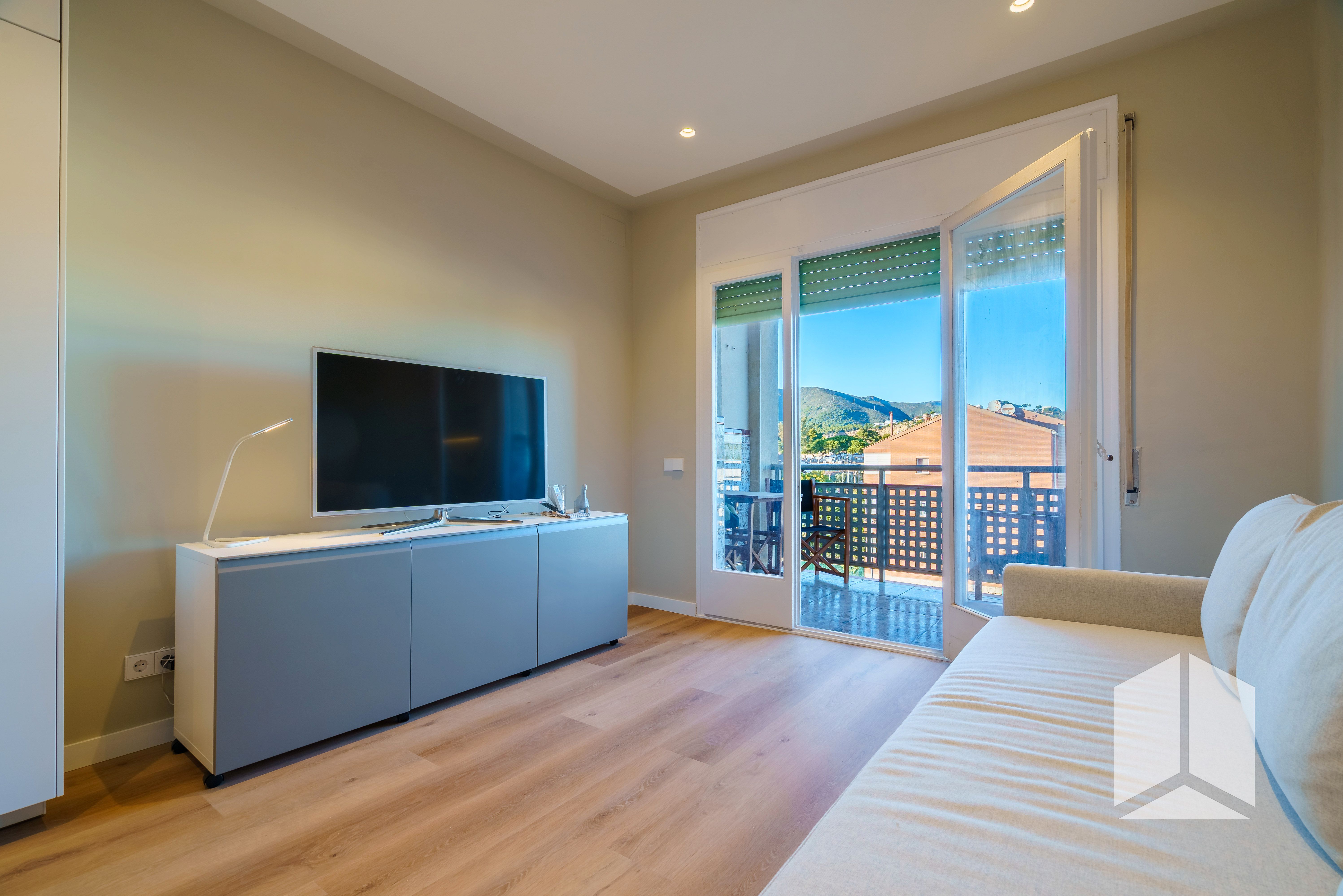 Living room of Loft for sale in Castelldefels  with Air Conditioner and Balcony