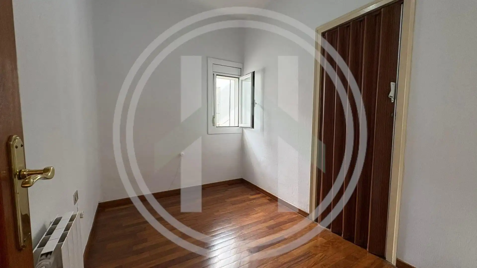 Schlafzimmer von Dachboden zum Verkauf in Granollers mit Heizung, Parkett und Terrasse