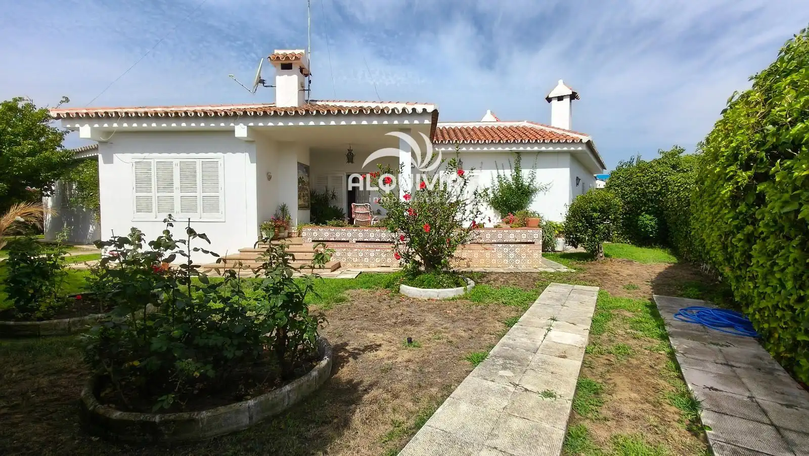 Vista exterior de Casa o chalet en venta en Almonte con Terraza, Trastero y Piscina