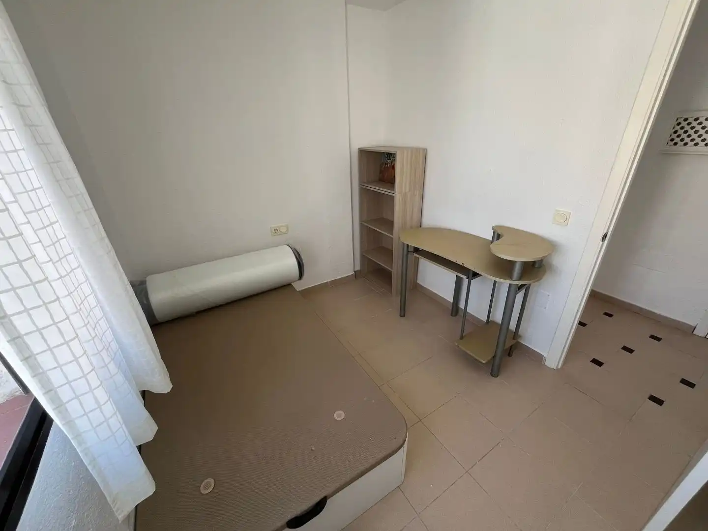 Habitación de Piso en venta en Roquetas de Mar con Terraza, Amueblado y Horno