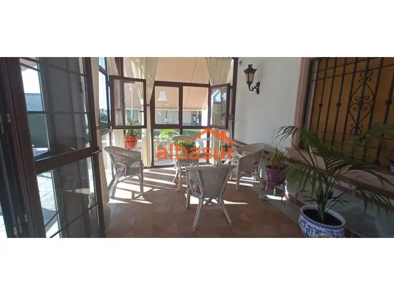 Casa o chalet en venta en Fernán-Núñez con Jardín privado y Piscina
