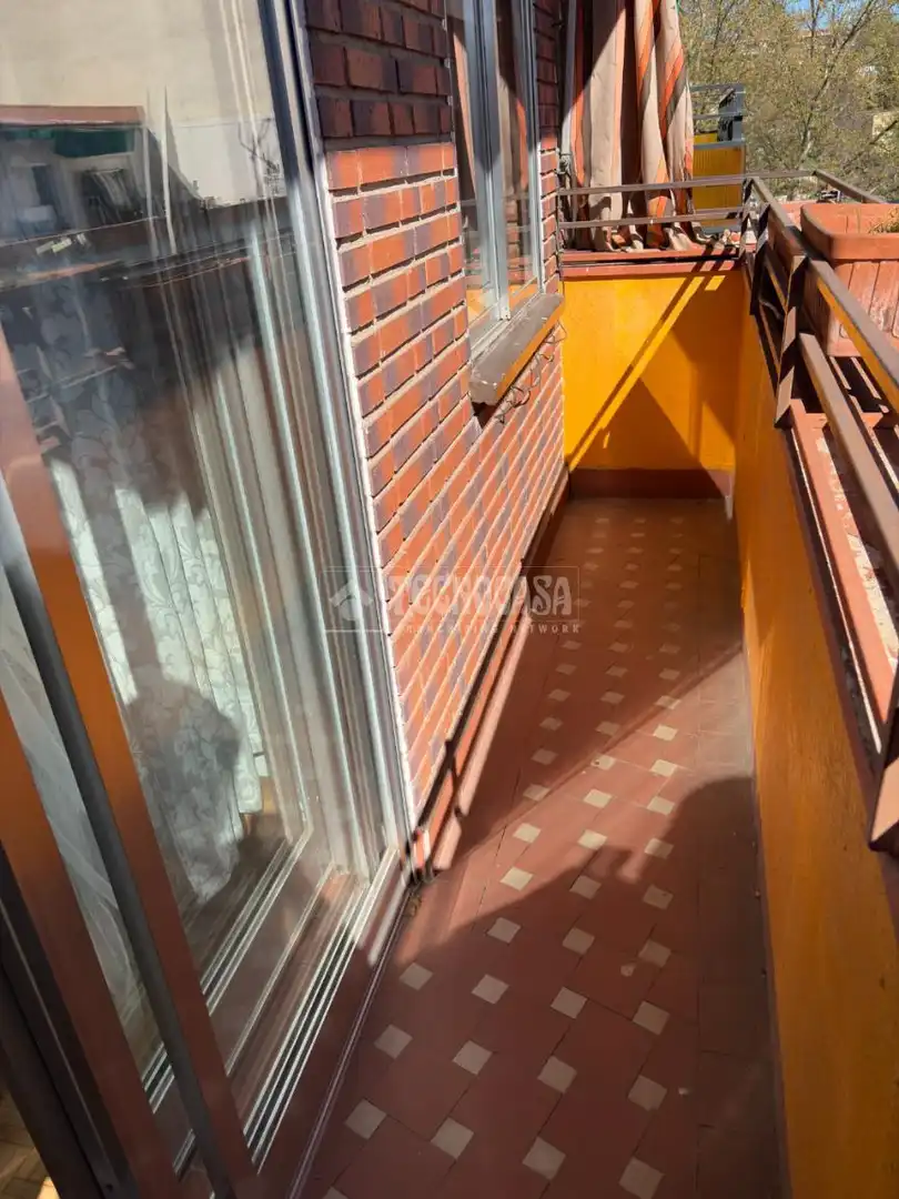 Balcony of Flat for sale in Madrid  with Air Conditioner