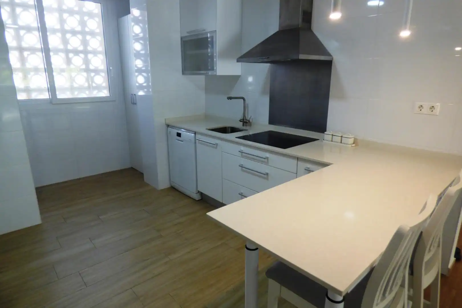 Cuina de Apartament en venda en Playa de San Juan - El Cabo de las Huertas