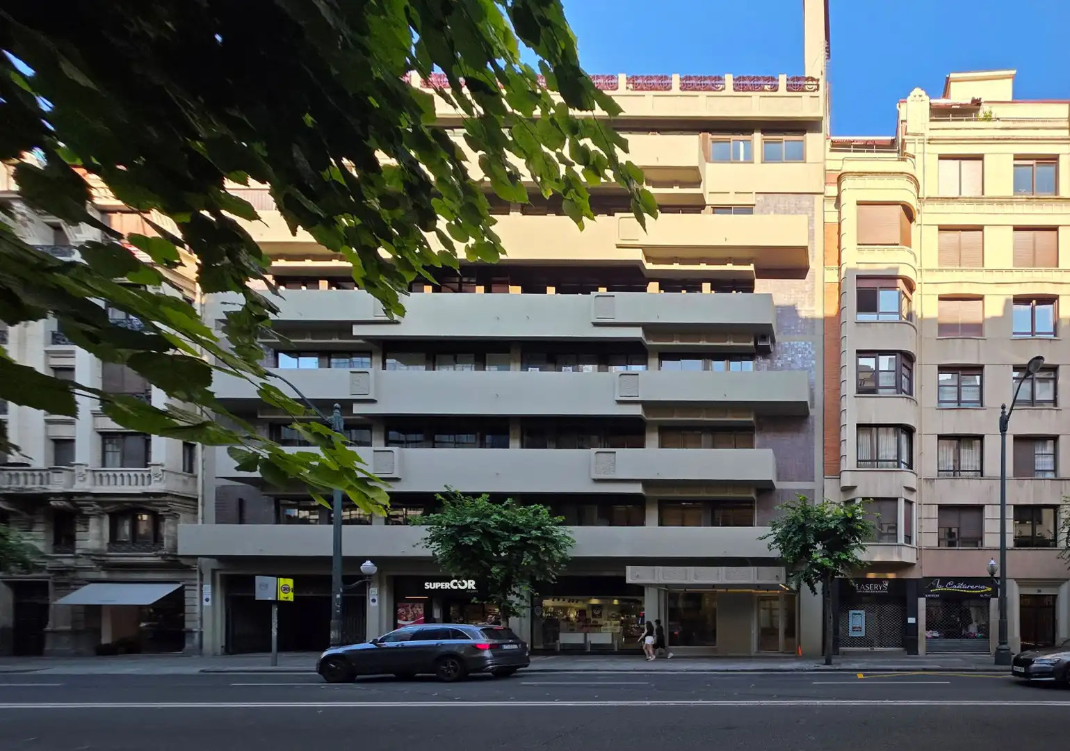 Außenansicht von Garage zur Miete in Bilbao 