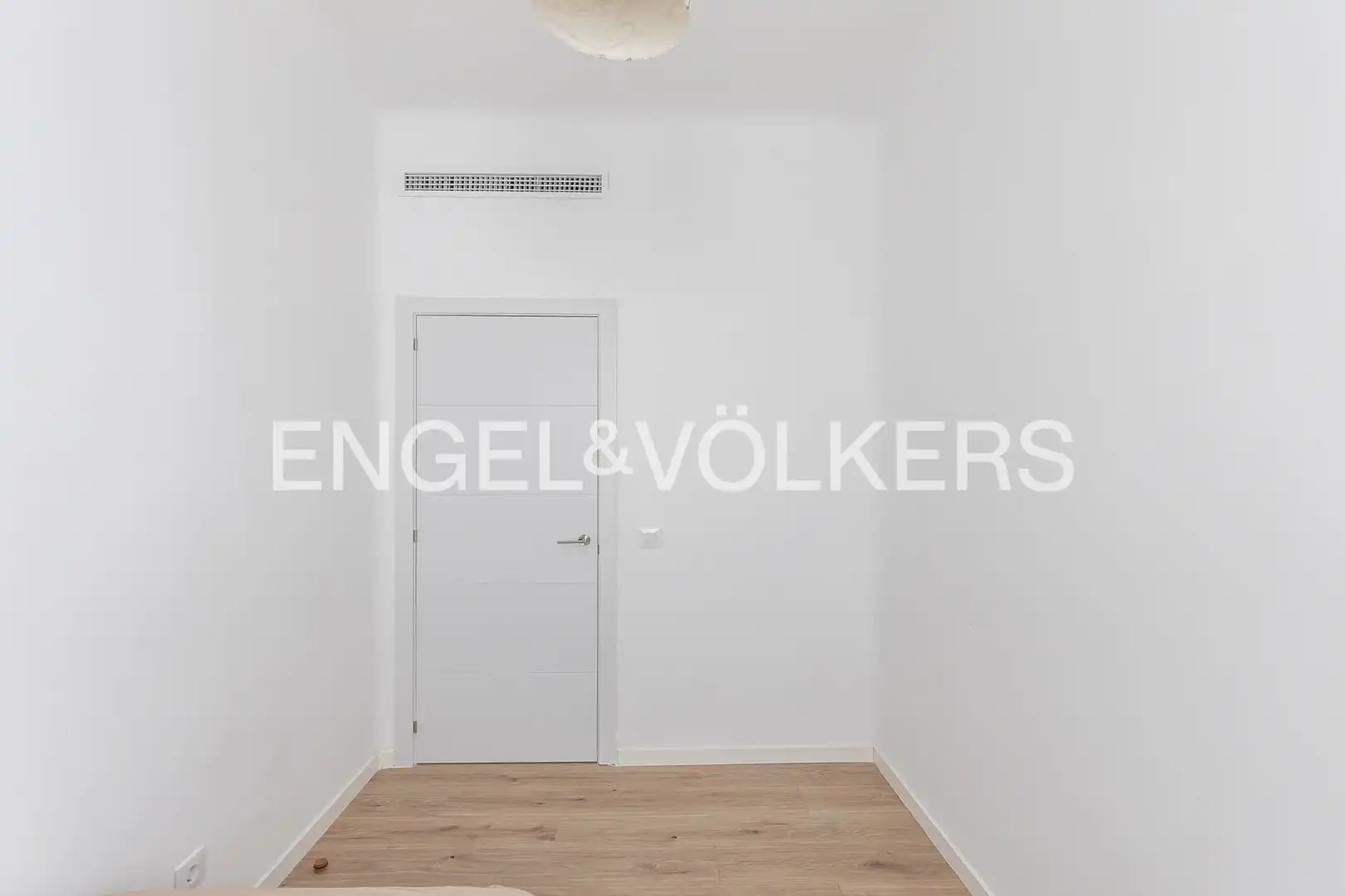 Flat for rent in Madrid  with Air Conditioner, Heating and Terrace