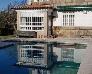 Piscina de Casa o xalet en venda en Vigo  amb Jardí privat, Parquet i Terrassa