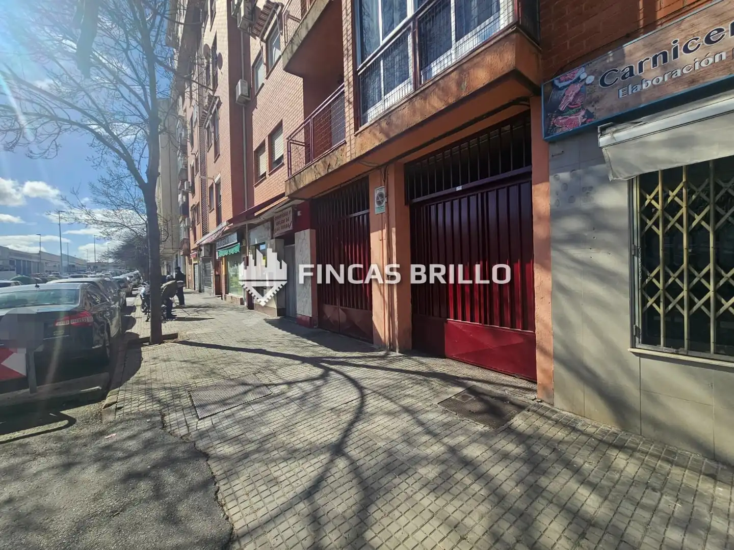 Außenansicht von Garage zum Verkauf in Cáceres