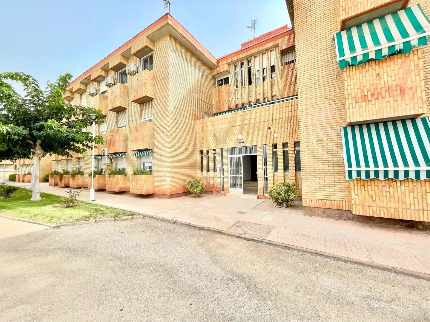 Apartment with terrace to rent in Santiago de la Ribera, imagen 2