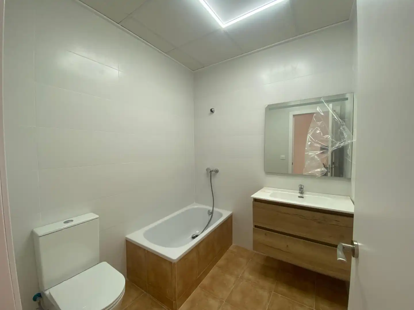 Baño de Piso en venta en Lorca con Balcón