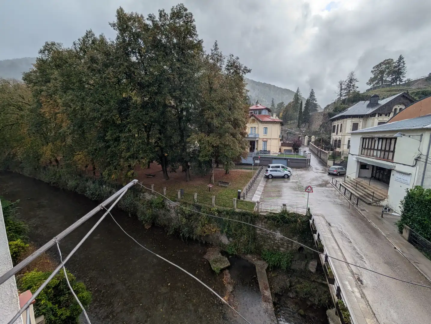 Vista exterior de Apartamento en venta en Camprodon con Trastero y Amueblado