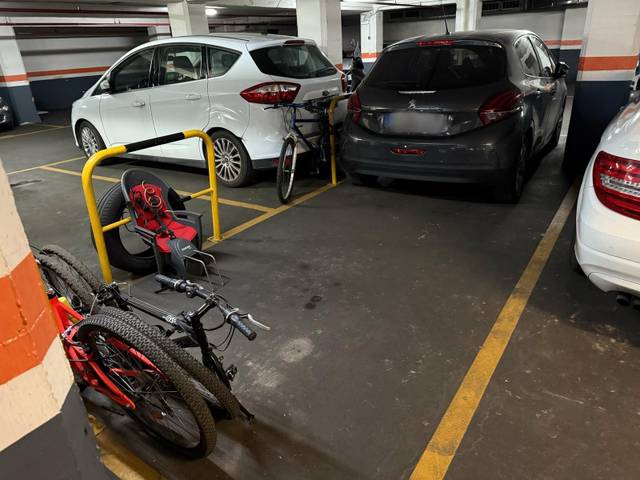 Garaje en Venta en Carrer de Nàpols, 338 en El Camp d'en Grassot i Gràcia Nova