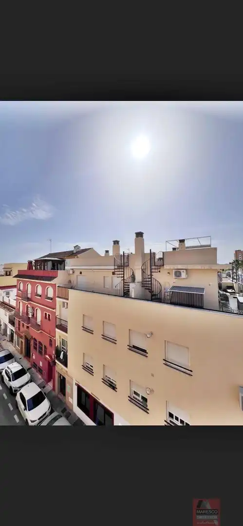 Vista exterior de Àtic en venda en Mijas amb Aire condicionat i Terrassa