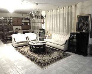 Sala d'estar de Pis en venda en Vigo  amb Calefacció i Terrassa