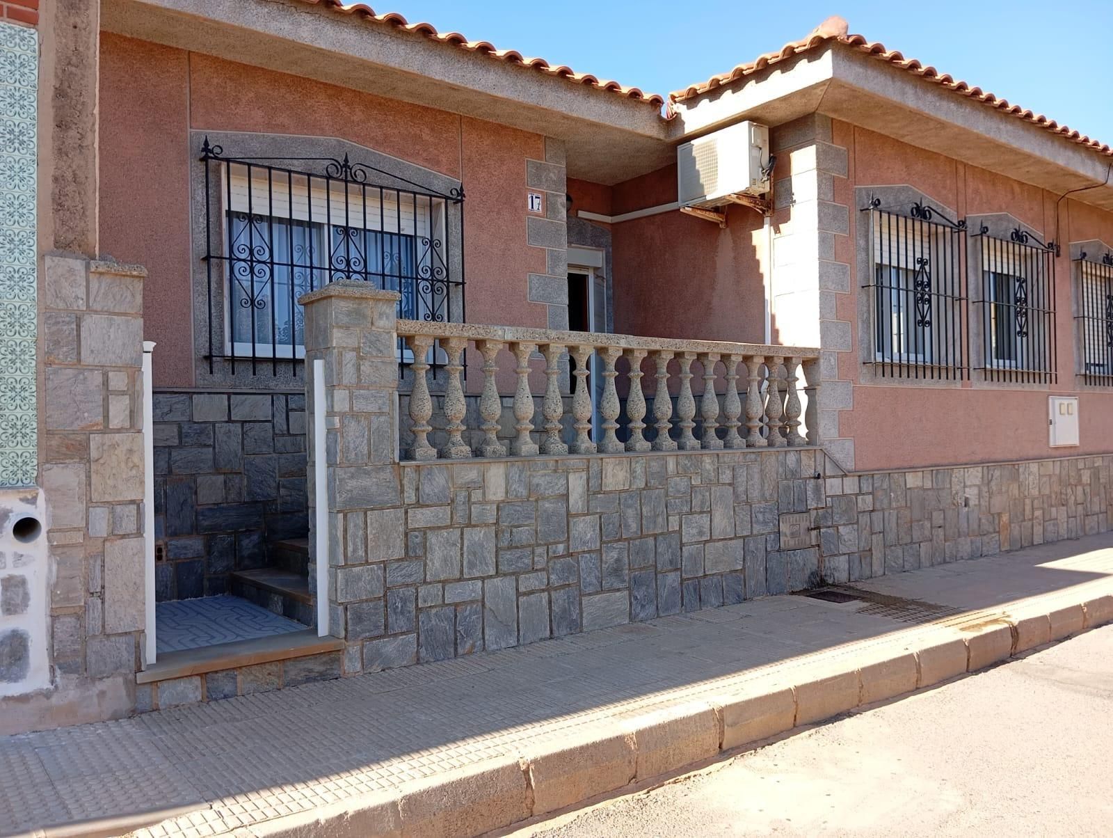 Exterior view of Single-family semi-detached for sale in Cartagena  with Private garden
