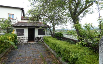 Terrassa de Casa o xalet en venda en Valle de Losa amb Jardí privat i Moblat