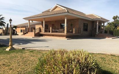 Vista exterior de Casa o xalet en venda en Lorca amb Aire condicionat, Jardí privat i Terrassa