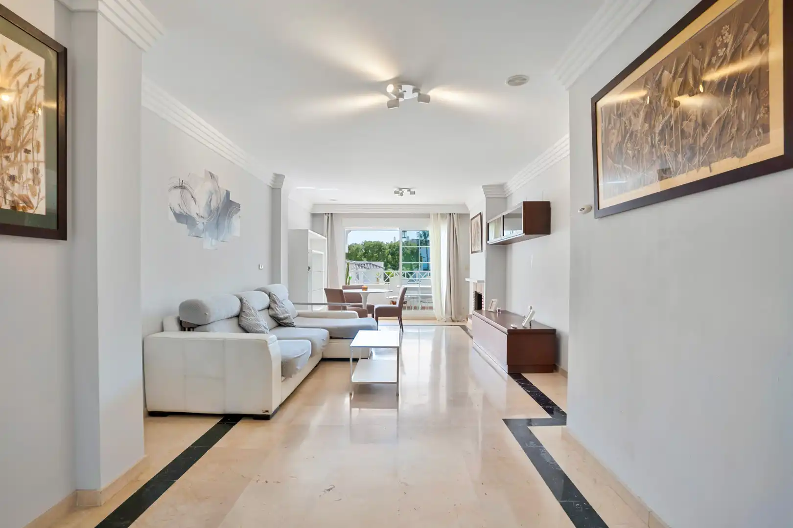 Sala de estar de Apartamento en venta en Marbella con Aire acondicionado, Terraza y Trastero
