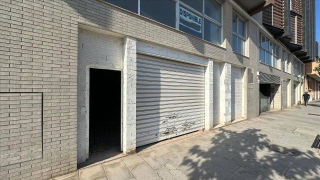 Local comercial en Venta en Paseo Morella en Mestrets