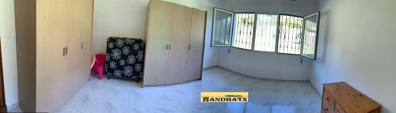 Dormitori de Casa o xalet en venda en Ferrol amb Calefacció, Terrassa i Traster