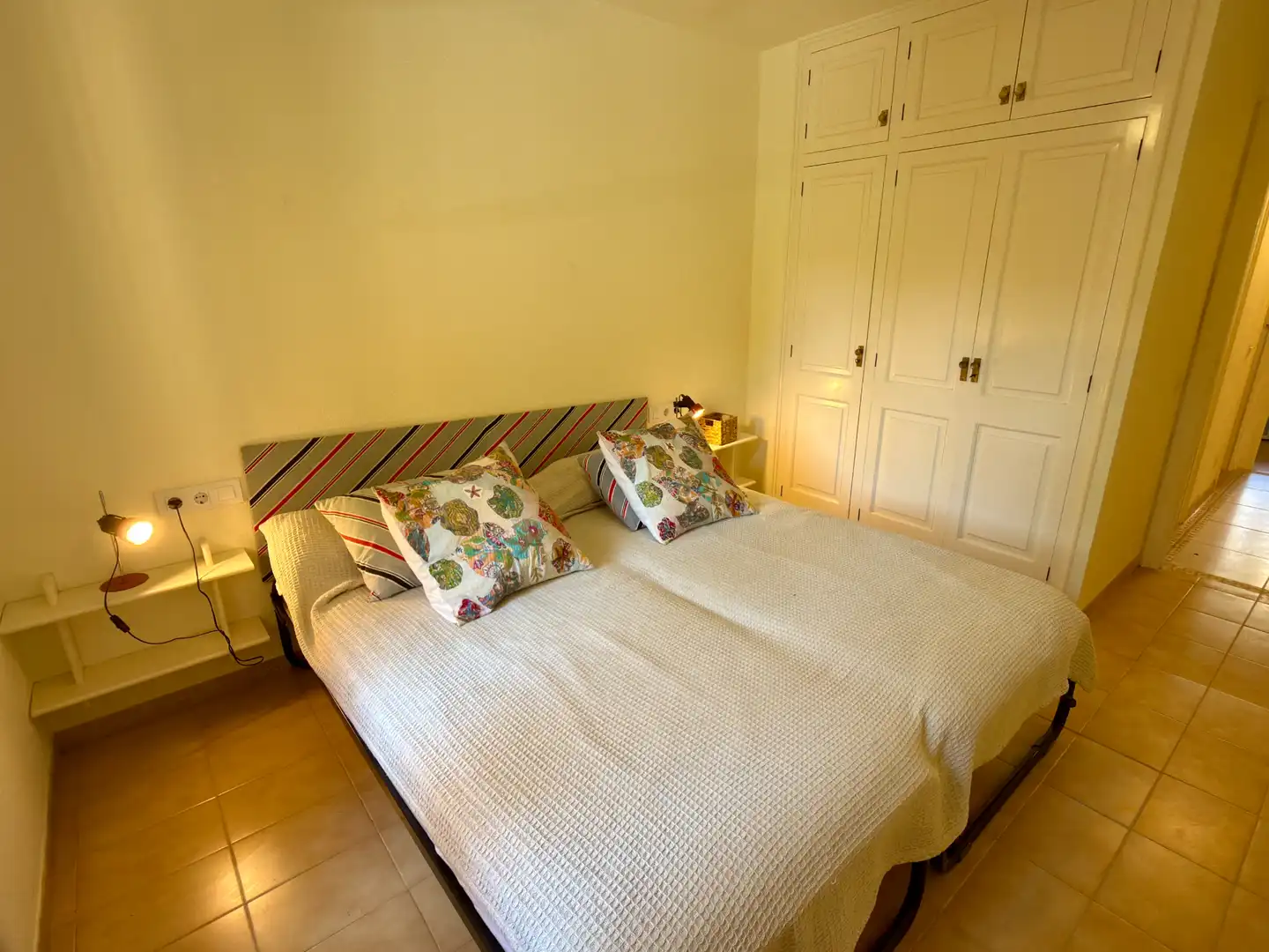 Schlafzimmer von Wohnungen zur Miete in Palafrugell mit Heizung, Privatgarten und Möbliert