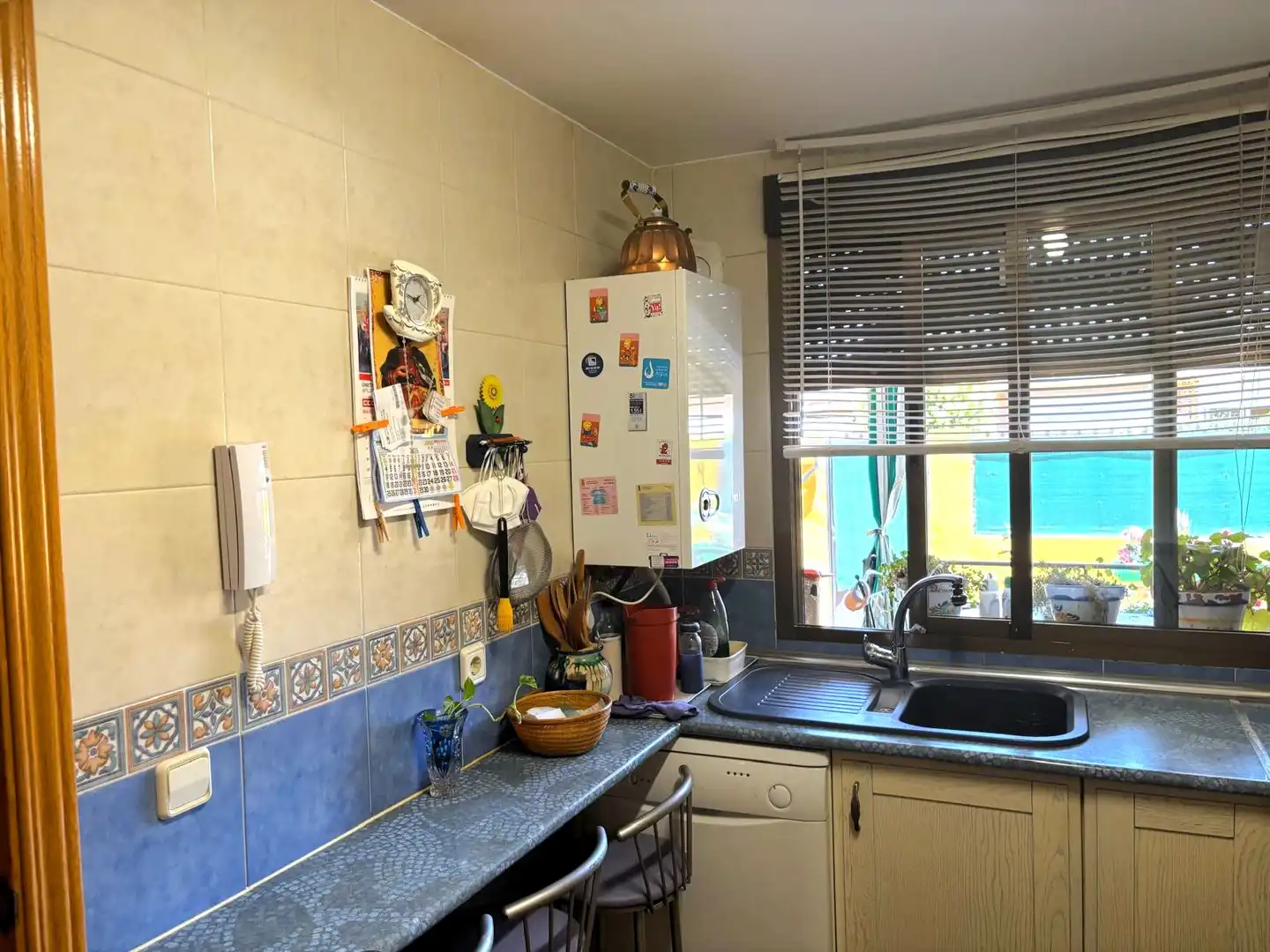 Cuina de Casa o xalet en venda en Humanes de Madrid amb Calefacció, Jardí privat i Parquet