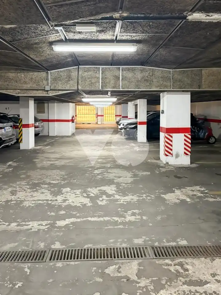 Aparcament de Garatge en venda en Madrid