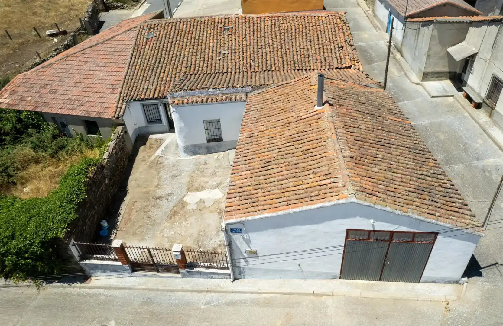 Vista exterior de Pis en venda en Montejo amb Jardí privat i Traster
